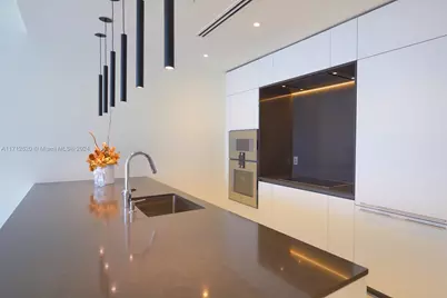 300 Biscayne Boulevard Way #1806, Miami, FL 33131 - Photo 51