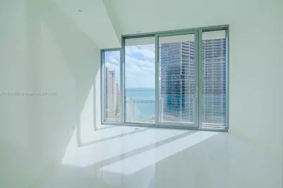 300 Biscayne Boulevard Way #1806, Miami, FL 33131 - Photo 15