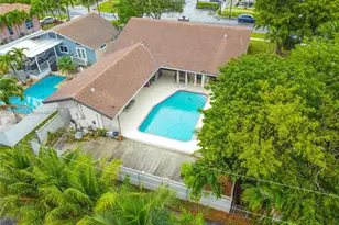 614 NE 3rd St, Dania Beach, FL 33004 - Photo 9