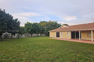 14630 SW 148th Ct, Miami, FL 33196 - Photo 13