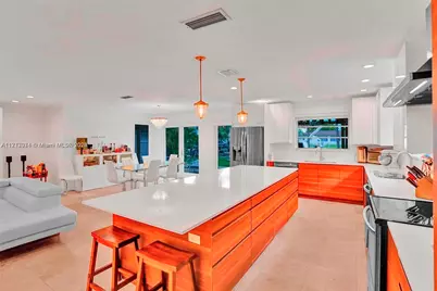 1850 NE 118th Rd, North Miami, FL 33181 - Photo 3