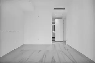 300 Biscayne Blvd Way, Miami, FL 33131 - Photo 9