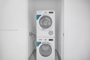 300 Biscayne Blvd Way, Miami, FL 33131 - Photo 15