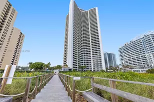 3000 N Ocean Dr, Riviera Beach, FL 33404 - Photo 39