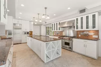 11 E Rivo Alto Dr, Miami Beach, FL 33139 - Photo 19