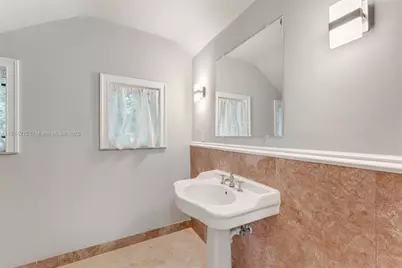 11 E Rivo Alto Dr, Miami Beach, FL 33139 - Photo 33