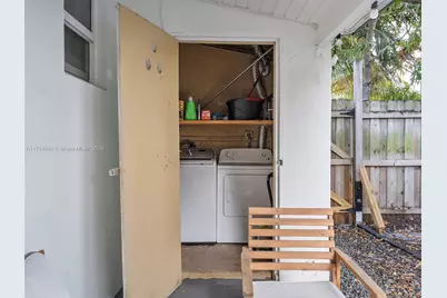 300 SW 23rd St, Fort Lauderdale, FL 33315 - Photo 43