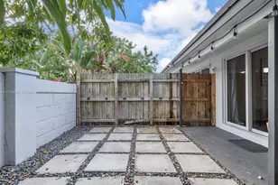 300 SW 23rd St, Fort Lauderdale, FL 33315 - Photo 41