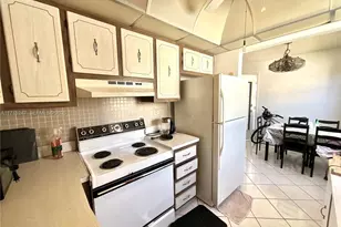 371 Burgundy H, Delray Beach, FL 33484 - Photo 9