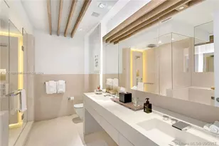 102 24th St, Miami Beach, FL 33139 - Photo 3