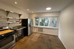 755 Alton Rd, Miami Beach, FL 33139 - Photo 3