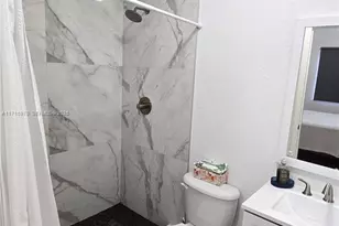 7854 Catalina Cir, Tamarac, FL 33321 - Photo 15