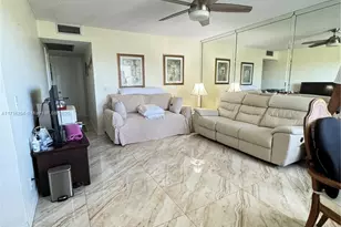 13355 SW 9th Ct, Pembroke Pines, FL 33027 - Photo 1