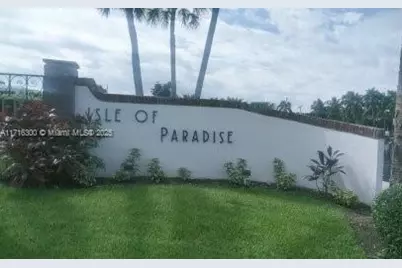 465 Paradise Isle Blvd #307, Hallandale Beach, FL 33009 - Photo 1