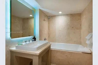 102 24th St #1540, Miami Beach, FL 33139 - Photo 15