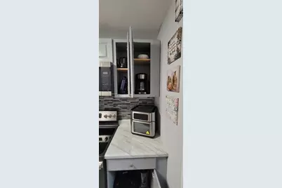 13285 Arbor Pointe Cir, Tampa, FL 33617 - Photo 11