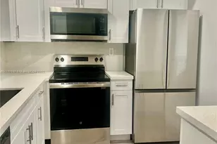 115 Gardens Dr, Pompano Beach, FL 33069 - Photo 3