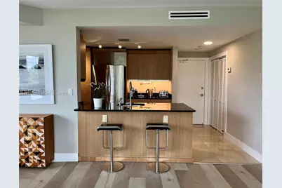 10275 Collins Ave #331, Bal Harbour, FL 33154 - Photo 7