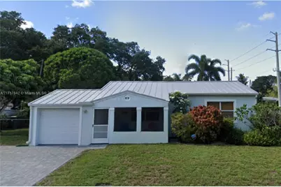 901 SW 18th Ct, Fort Lauderdale, FL 33315 - Photo 1