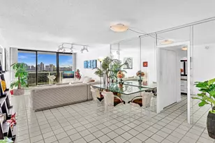 3625 N Country Club Dr, Aventura, FL 33180 - Photo 5