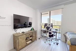 19667 Turnberry Way, Aventura, FL 33180 - Photo 17