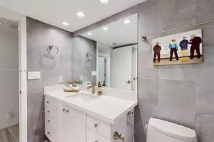 19667 Turnberry Way, Aventura, FL 33180 - Photo 23