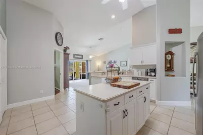 1724 Caloosa Estates Ct, Labelle, FL 33935 - Photo 13