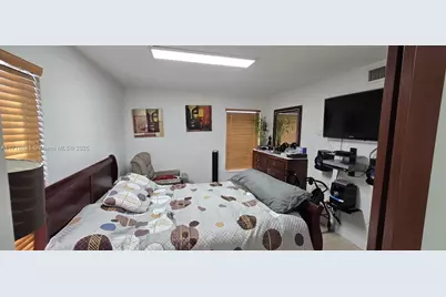 6195 W 18th Ave #G205, Hialeah, FL 33012 - Photo 5