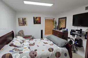 6195 W 18th Ave, Hialeah, FL 33012 - Photo 5