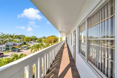3037 Newport H #3037, Deerfield Beach, FL 33442 - Photo 9