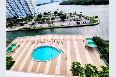 400 Kings Point Dr #1003, Sunny Isles Beach, FL 33160 - Photo 13