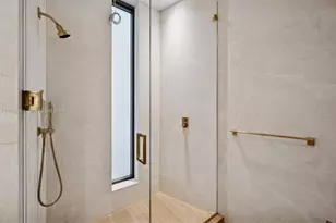 424 W Rivo Alto Dr, Miami Beach, FL 33139 - Photo 57