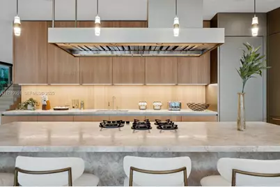 424 W Rivo Alto Dr, Miami Beach, FL 33139 - Photo 15