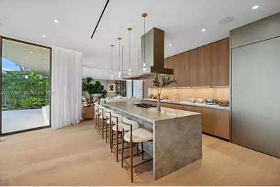 424 W Rivo Alto Dr, Miami Beach, FL 33139 - Photo 17