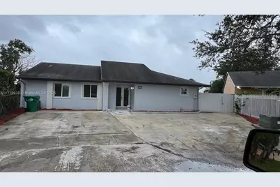 20333 SW 122nd Pl, Miami, FL 33177 - Photo 3