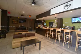 400 Kings Point Dr, Sunny Isles Beach, FL 33160 - Photo 19