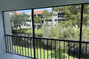 301 Racquet Club Rd, Weston, FL 33326 - Photo 3