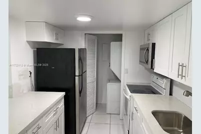 301 Racquet Club Rd #201, Weston, FL 33326 - Photo 5