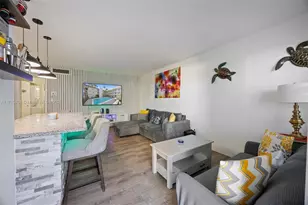 714 NE 10th St, Hallandale Beach, FL 33009 - Photo 3