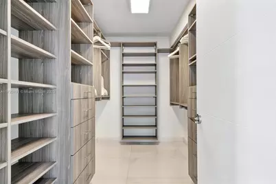 201 Atlantic Ave, Sunny Isles Beach, FL 33160 - Photo 33