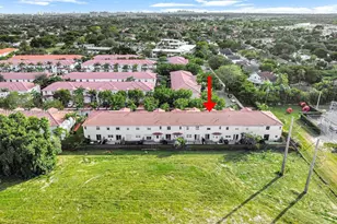 1007 NE 208th St, Miami, FL 33179 - Photo 25