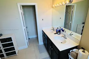 1007 NE 208th St, Miami, FL 33179 - Photo 57