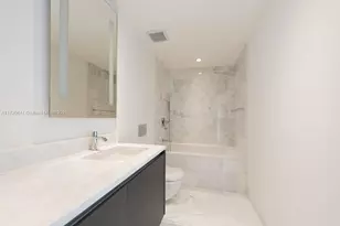 1451 Brickell Ave, Miami, FL 33131 - Photo 17