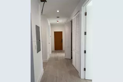 210 SE 10th St #A, Hallandale Beach, FL 33009 - Photo 17