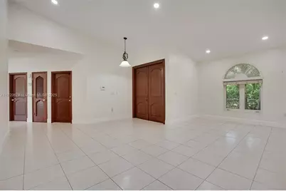 13550 SW 82nd Ave, Pinecrest, FL 33156 - Photo 3