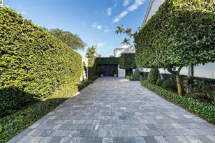 1033 Hardee Rd, Coral Gables, FL 33146 - Photo 3