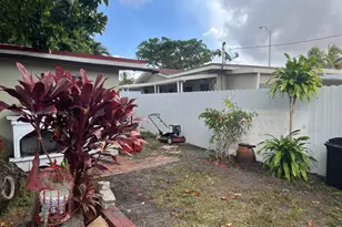 6760 W 6th Ct, Hialeah, FL 33012 - Photo 11