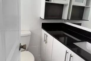 7904 West Dr, North Bay Village, FL 33141 - Photo 7