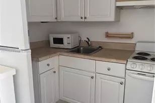 7904 West Dr, North Bay Village, FL 33141 - Photo 3