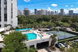 20225 NE 34th Ct, Aventura, FL 33180 - Photo 9